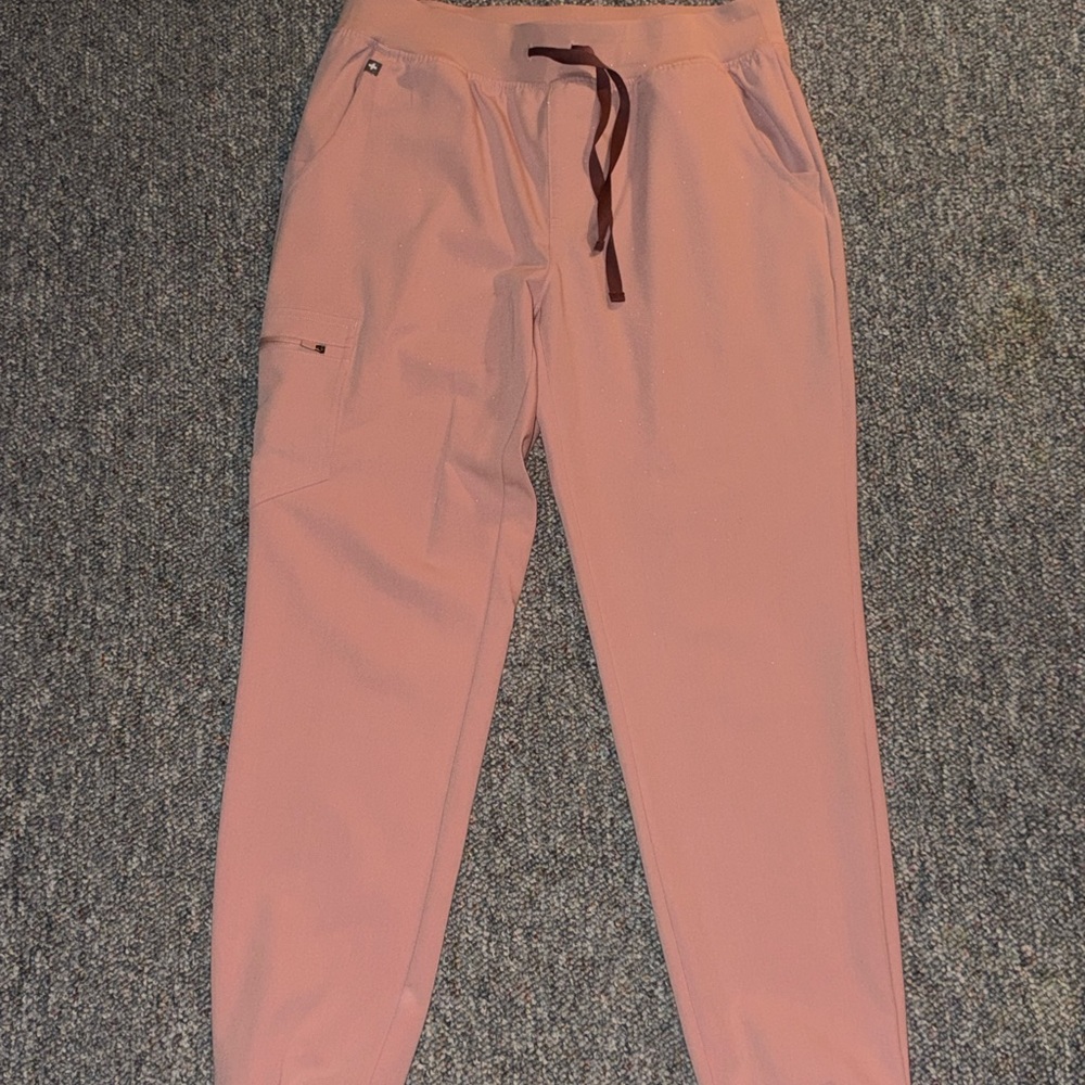 Figs Women's Zamora Joggers - Clay